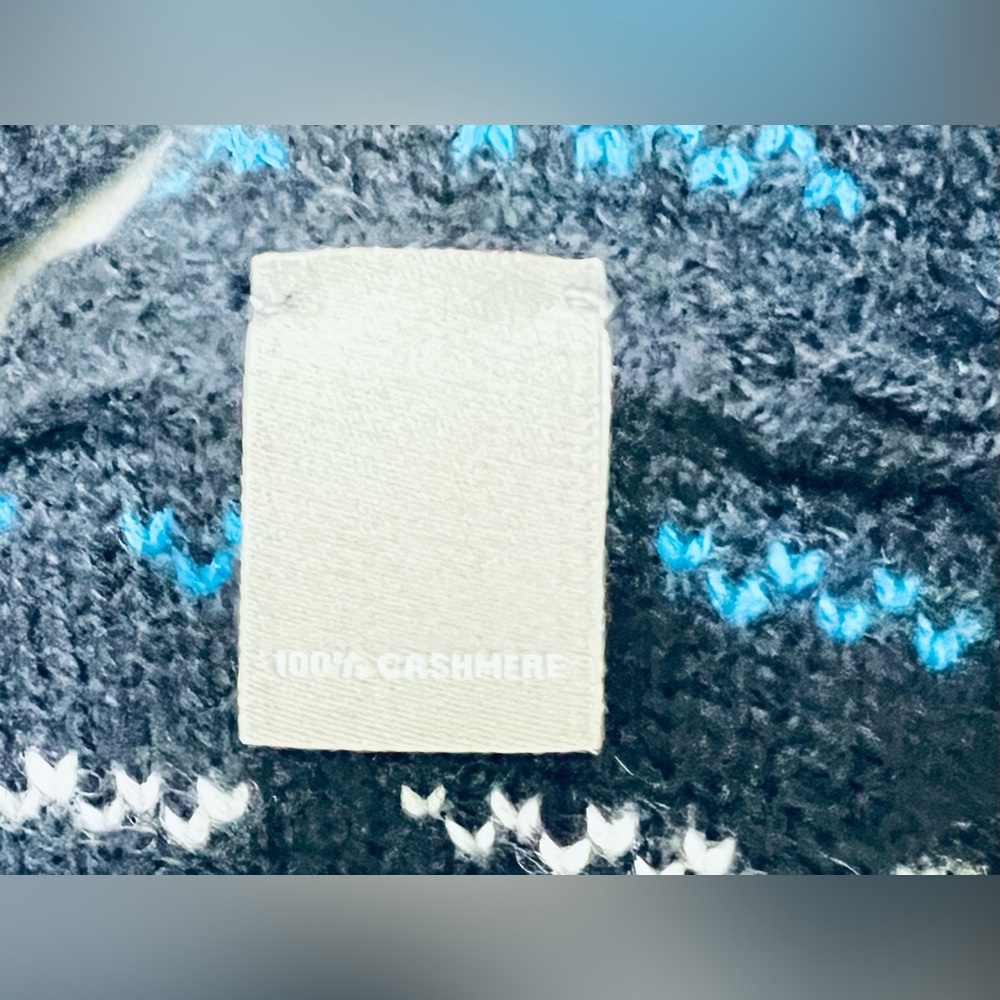 Neiman Marcus Navy and White Cashmere Cardigan - Picture 3 of 4